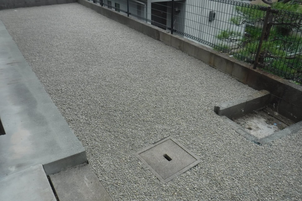 津山市 Z様邸防草シート+砂利敷きの画像